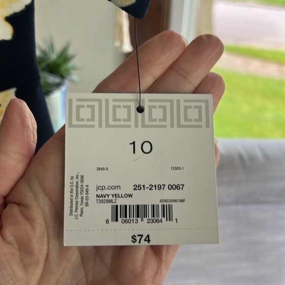 NWT Gorgeous Liz Claiborne sheath dress - Picture 7 of 10